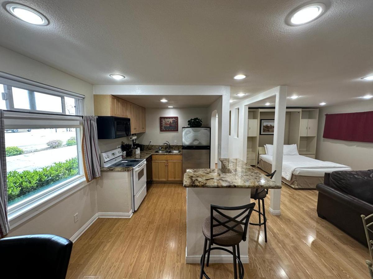 King Frederik Inn Solvang Ngoại thất bức ảnh